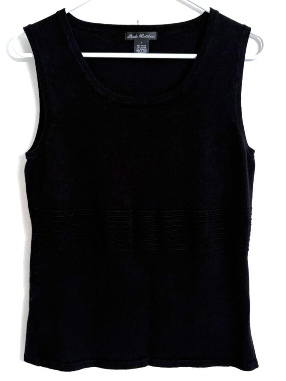 Linda Matthews Women's Black Ribbed Stripe Design Soft Sweater Vest Size L